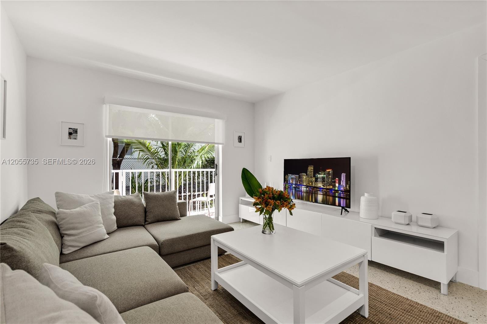 836 SW 1st Street 102 — photo 3