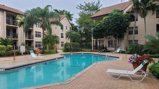 4221 W MCNAB Road 26, Pompano Beach, FL 33069