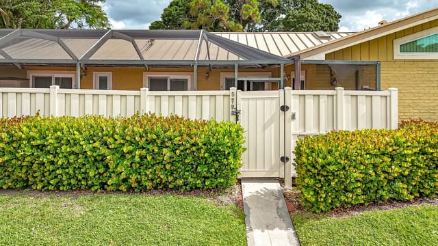 5796 Golden Eagle Circle, Westwood Gardens, Palm Beach Gardens, FL