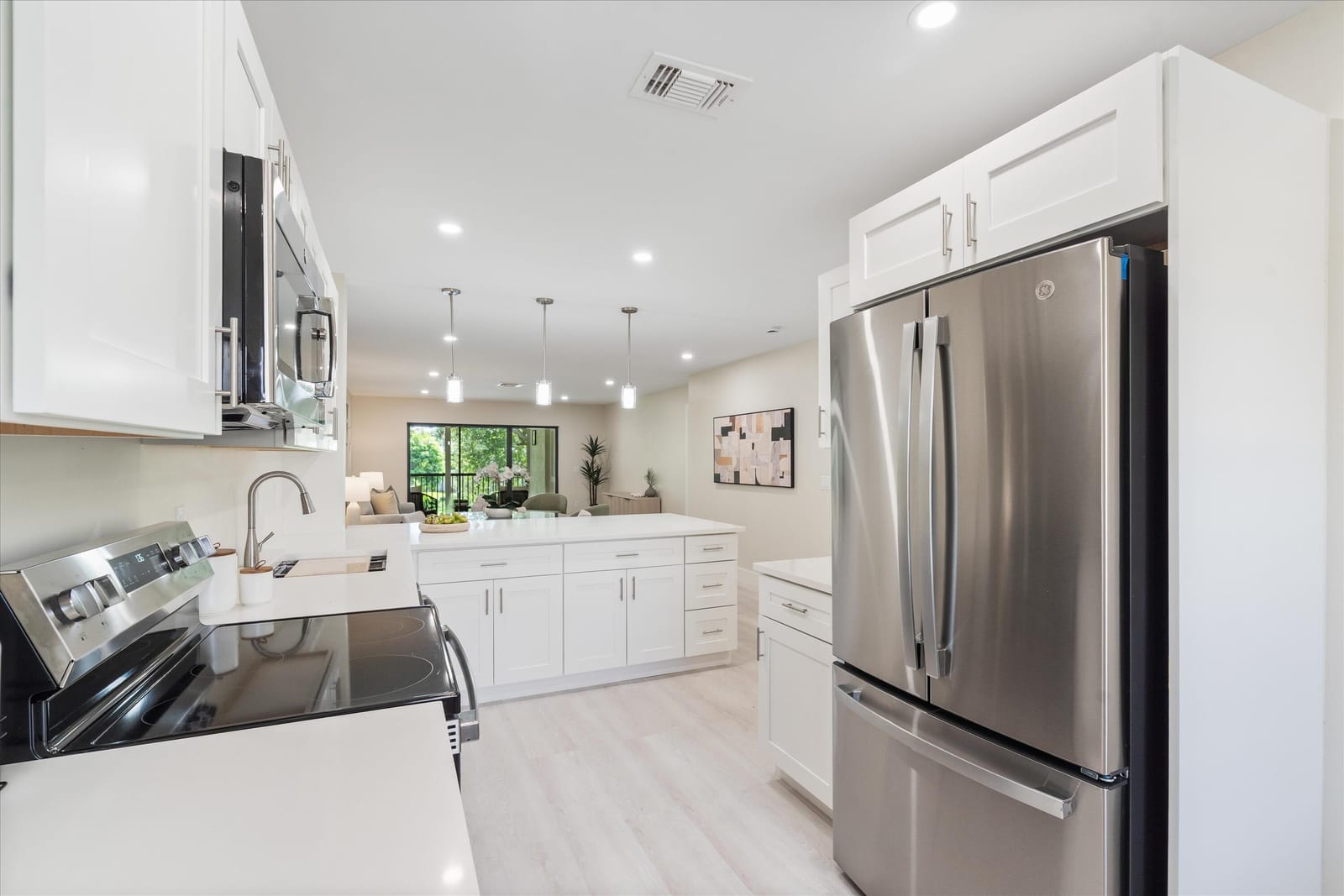 51 Stratford Lane W B — photo 4
