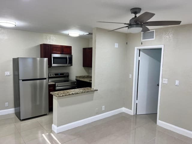 1105 NE 15th Street, Fort Lauderdale, FL 33304