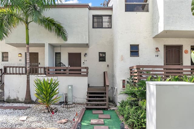 1901 S River Drive 28C, Miami, FL 33125