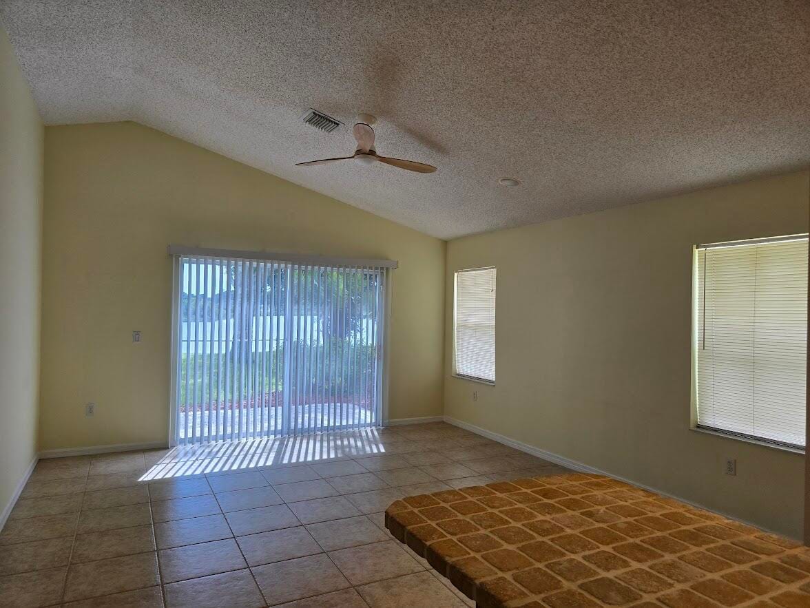 241 SW LAKE FOREST Way, Port St. Lucie, FL 34986 photo 11