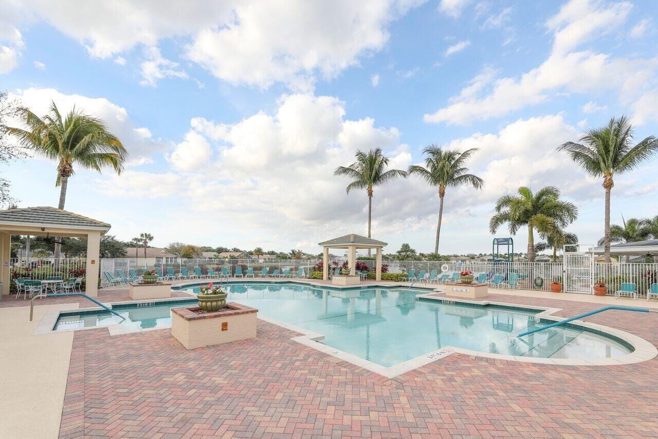 241 SW LAKE FOREST Way, Port St. Lucie, FL 34986 photo 28