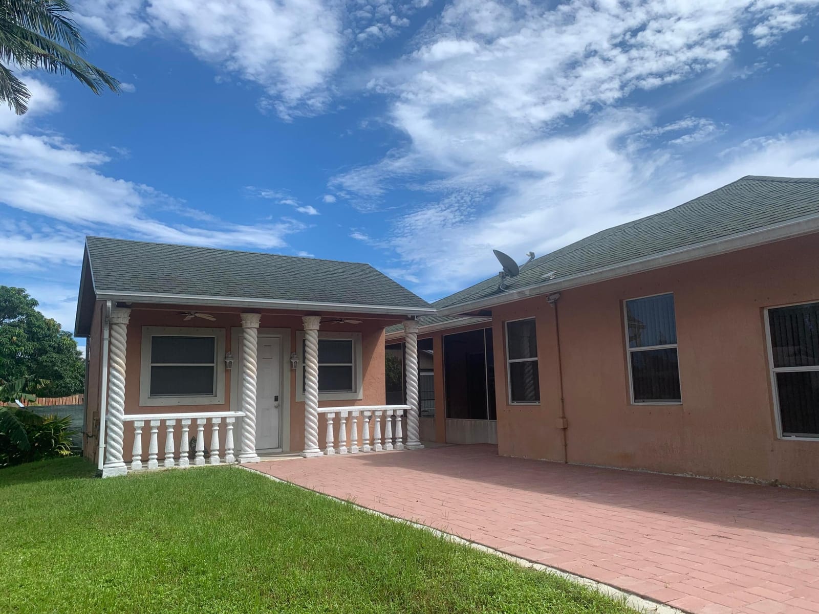 2215 HYPOLUXO Road, Lake Worth, FL 33462 photo 4