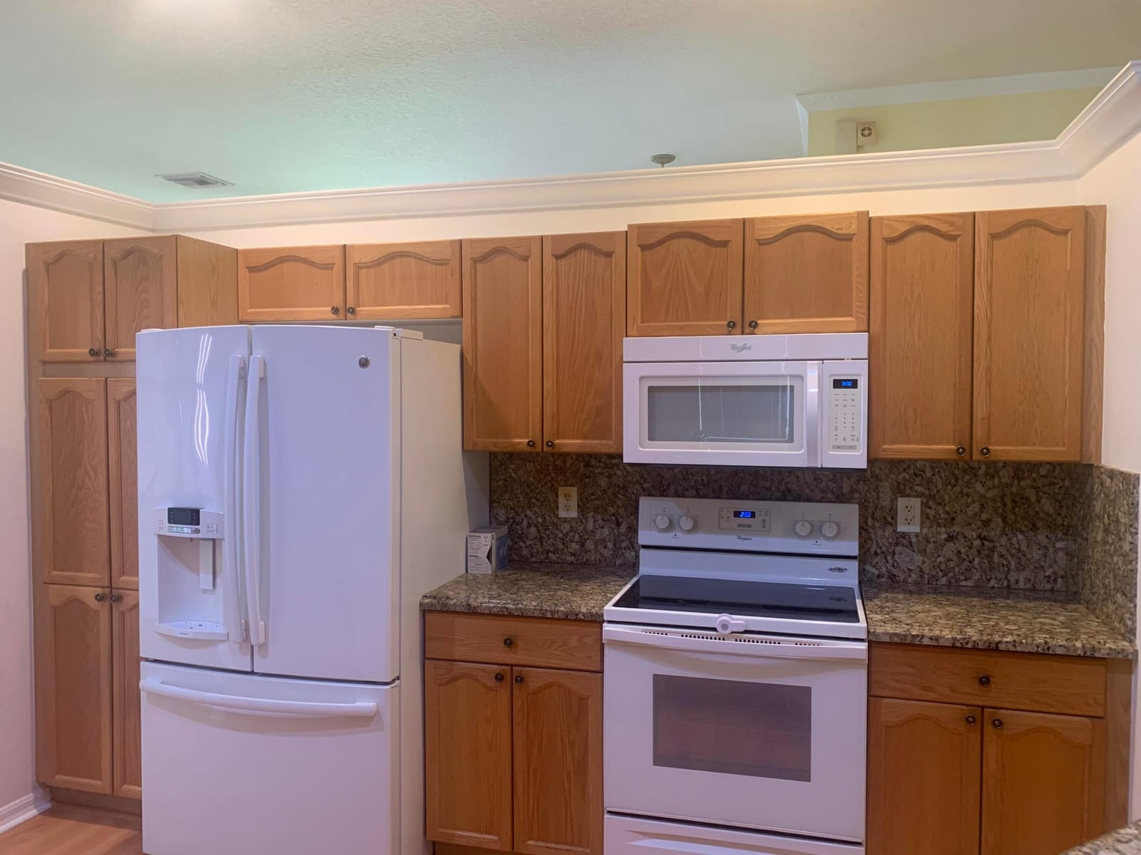 2215 HYPOLUXO Road, Lake Worth, FL 33462 photo 10