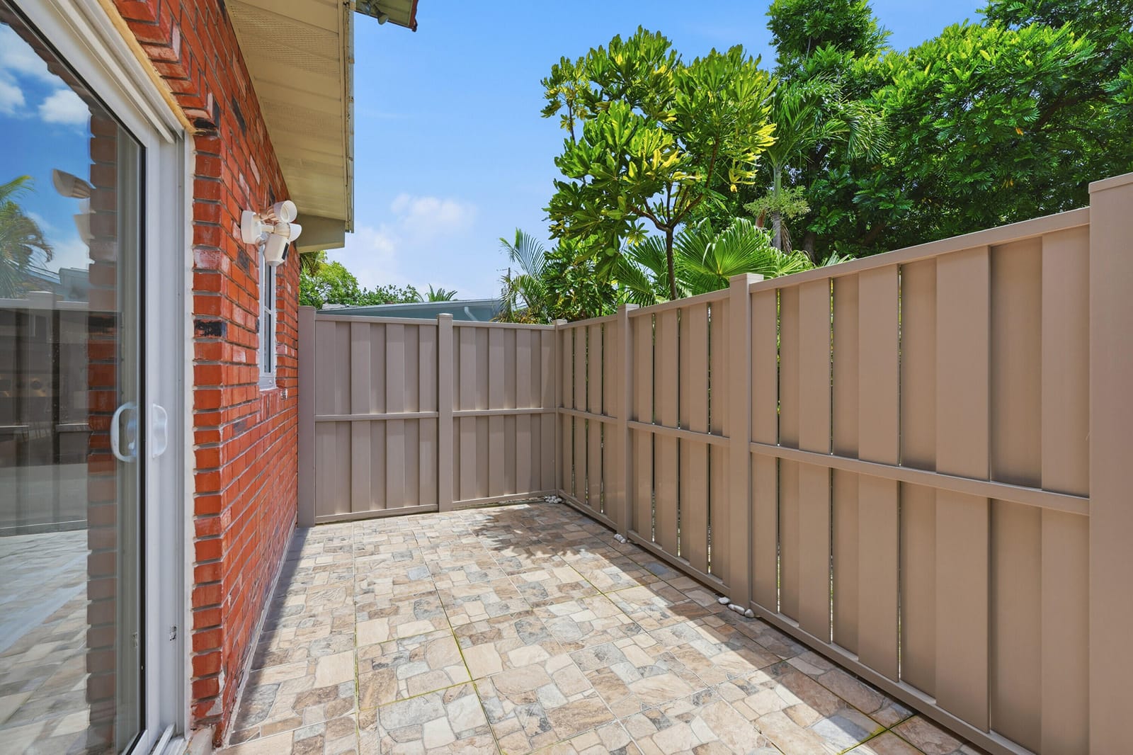 47 NE 20th Court 1H — photo 11