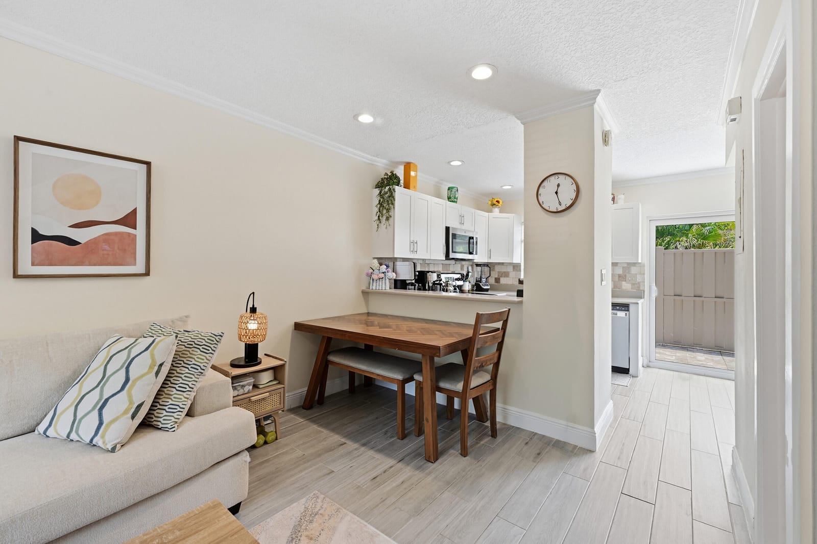 47 NE 20th Court 1H — photo 5