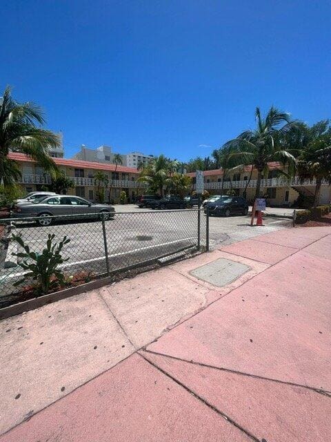 441 COLLINS Avenue 6, Miami Beach, FL 33139