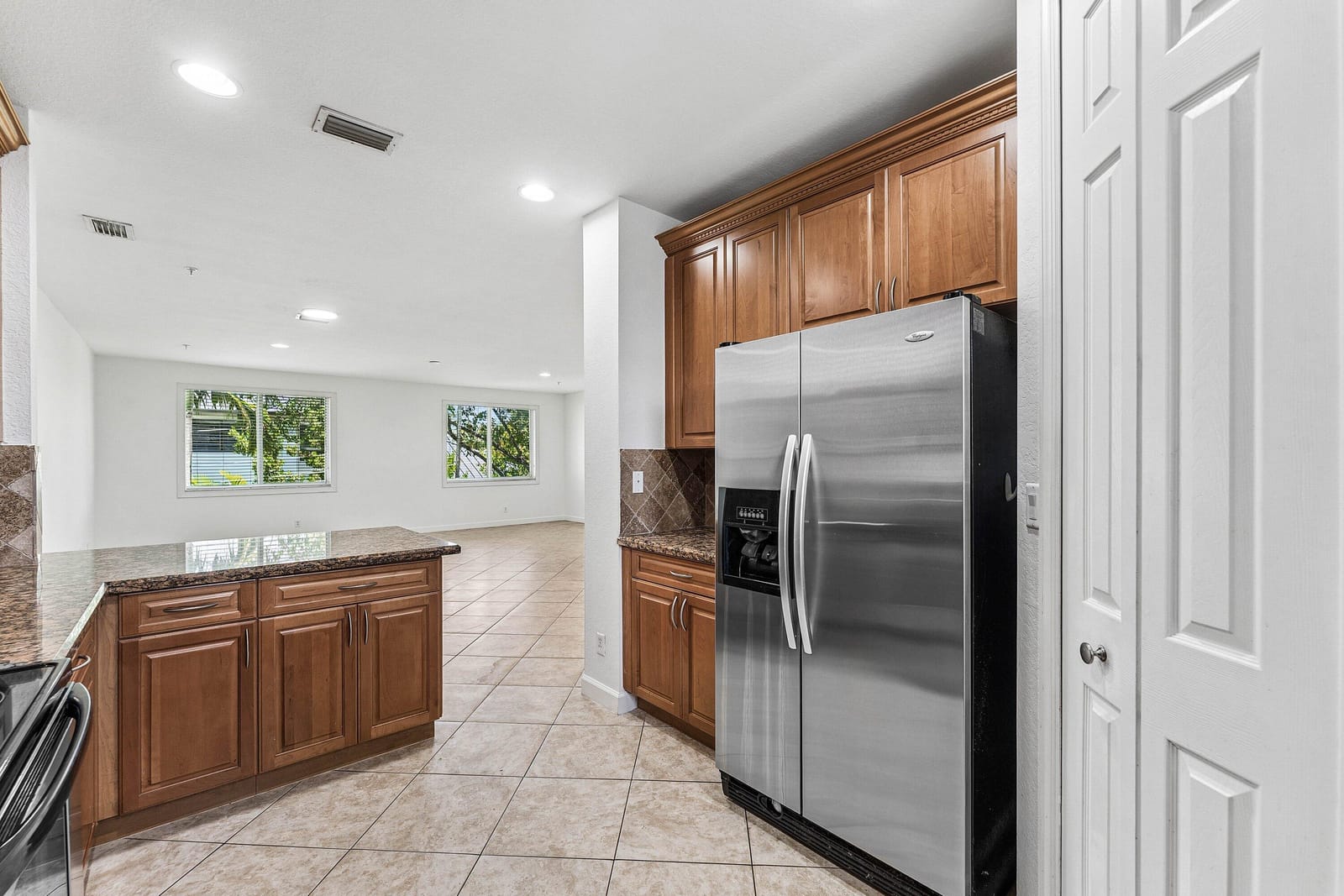 3030 WATERSIDE Circle — photo 5