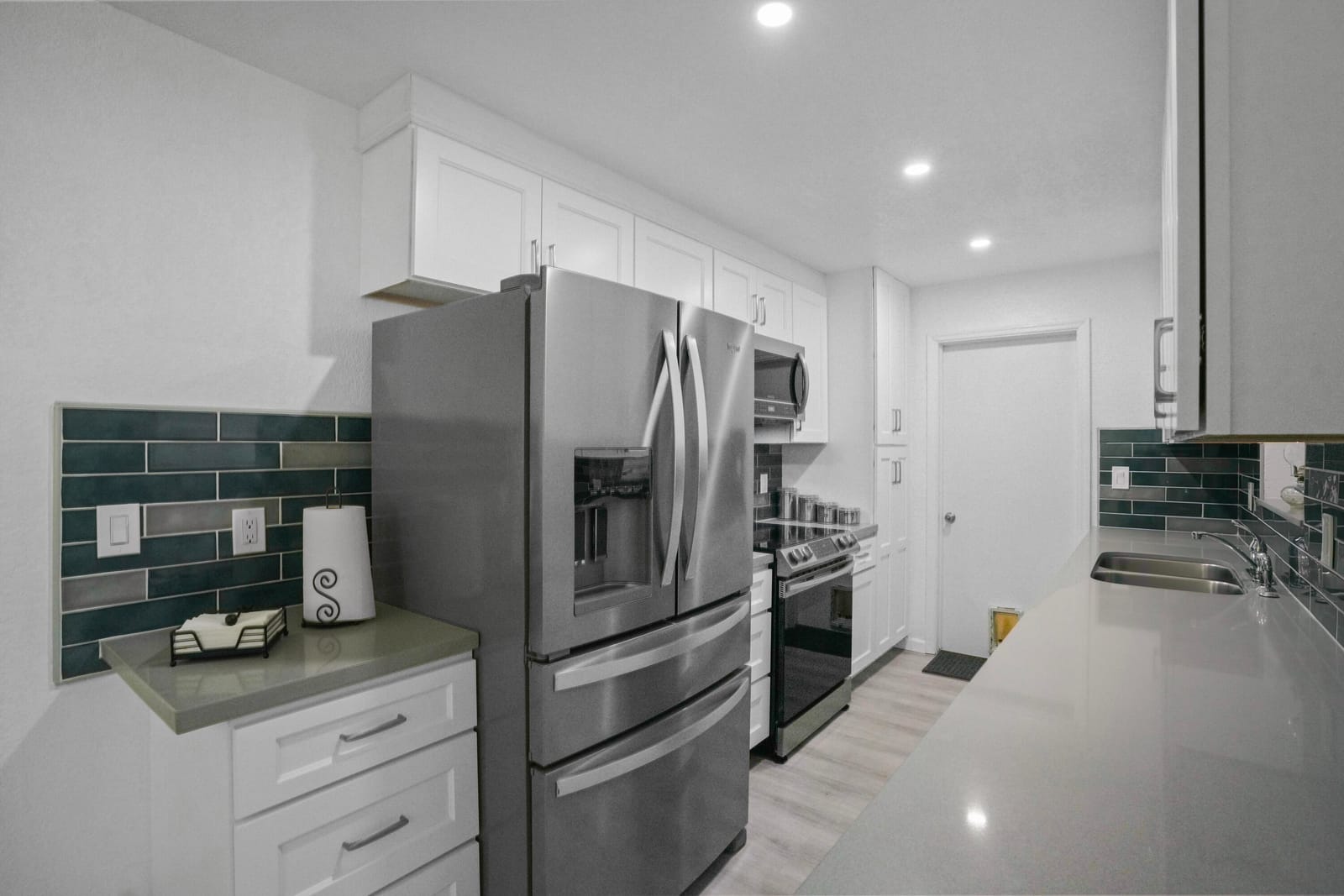 2270 SW 30TH Terrace, Fort Lauderdale, FL 33312 photo 2