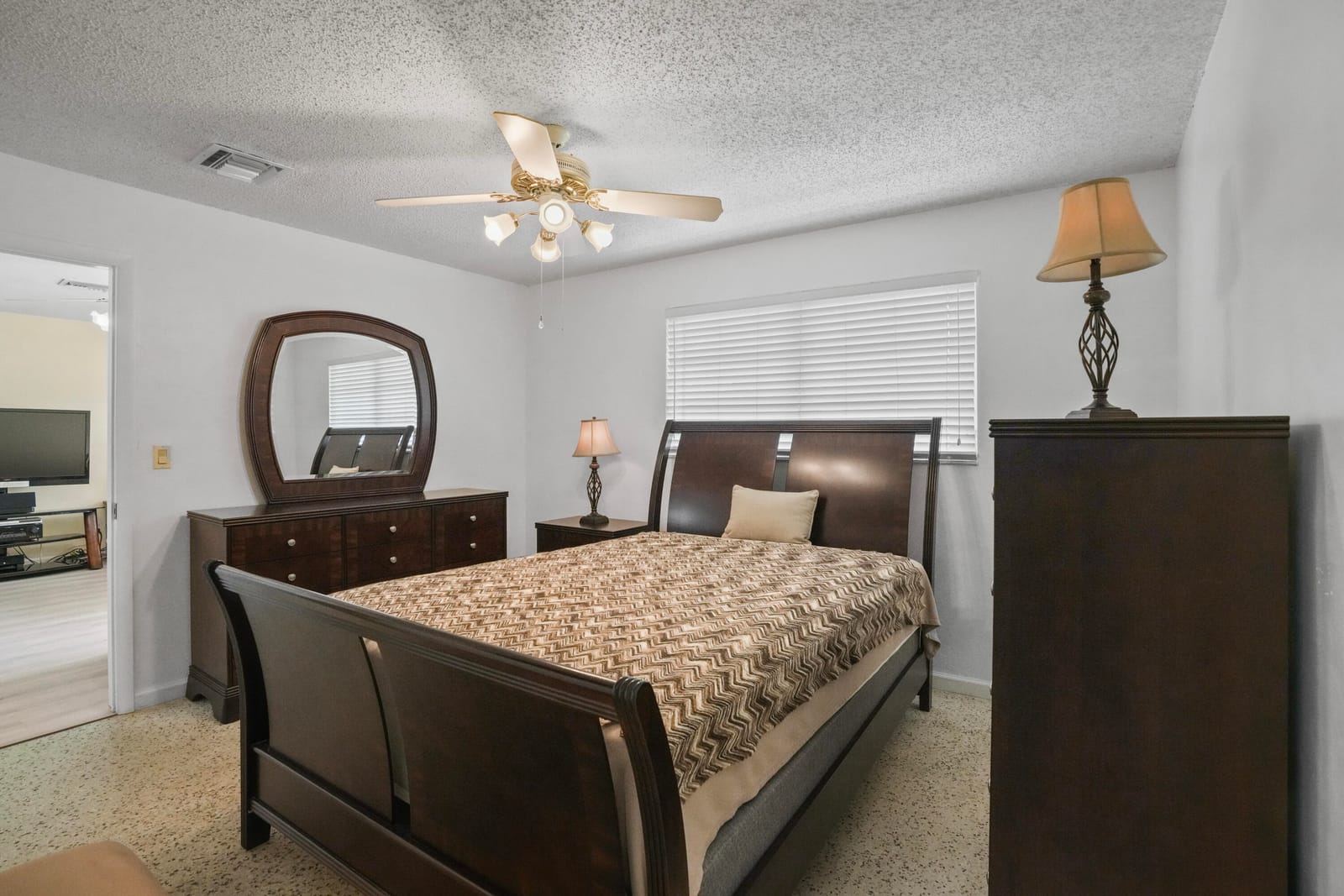 2270 SW 30TH Terrace, Fort Lauderdale, FL 33312 photo 12