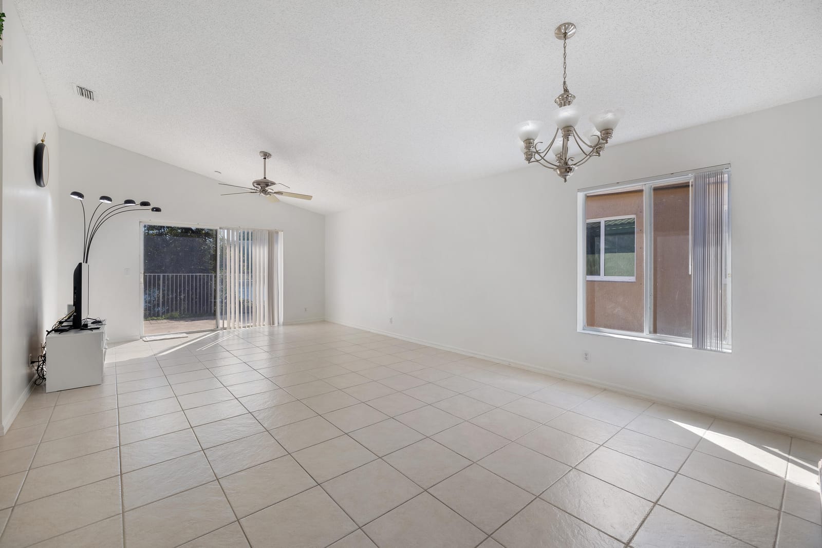 3800 WOODFIELD Drive, Coconut Creek, FL 33073 photo 14
