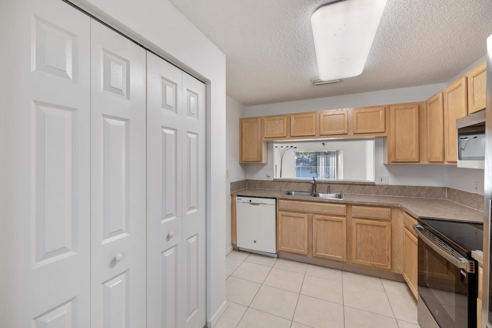 3800 WOODFIELD Drive — photo 8