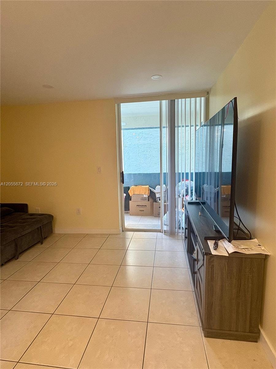 5050 NW 7th Street 309 — photo 7