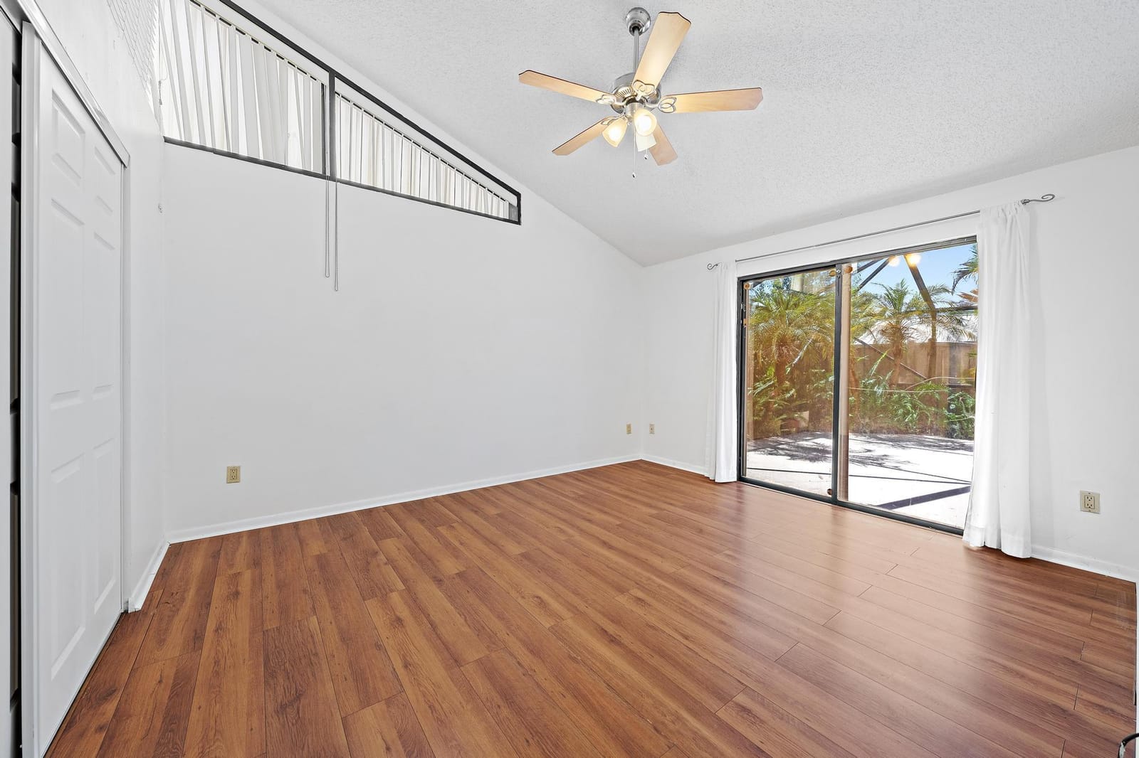 5590 Golden Eagle Circle — photo 12