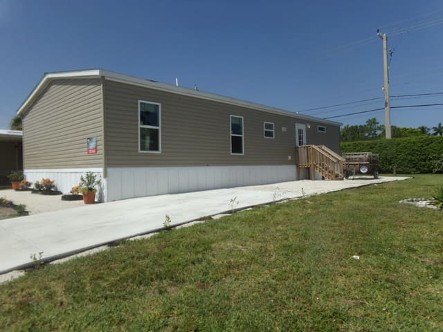 1006 ANDROS BAY, Jamaica Bay Mobile Home Co Op, Boynton Beach, FL