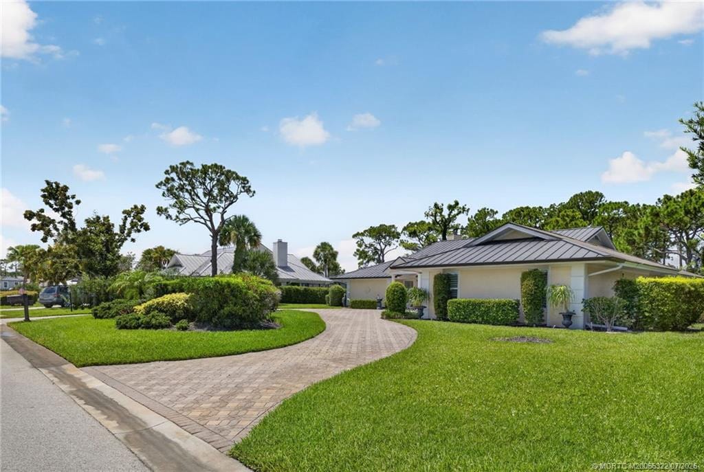 Pending home at 6072 SE Medinah Lane, Stuart, FL 34997