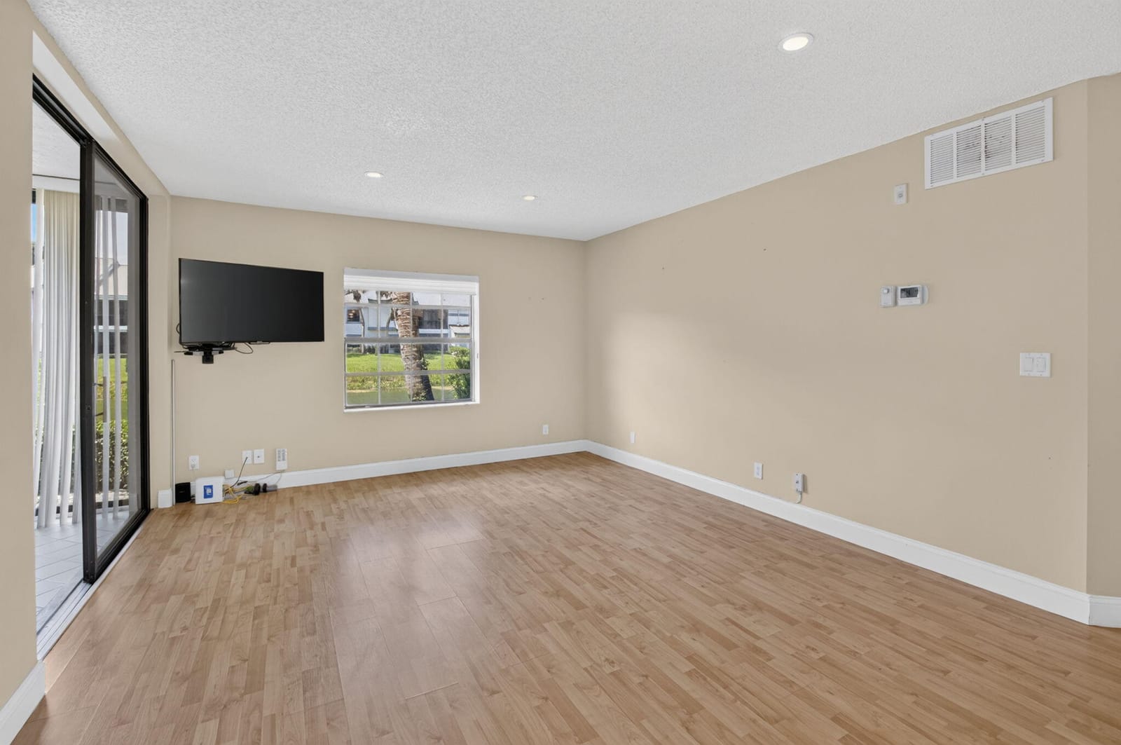 5418 Firenze Drive C — photo 7