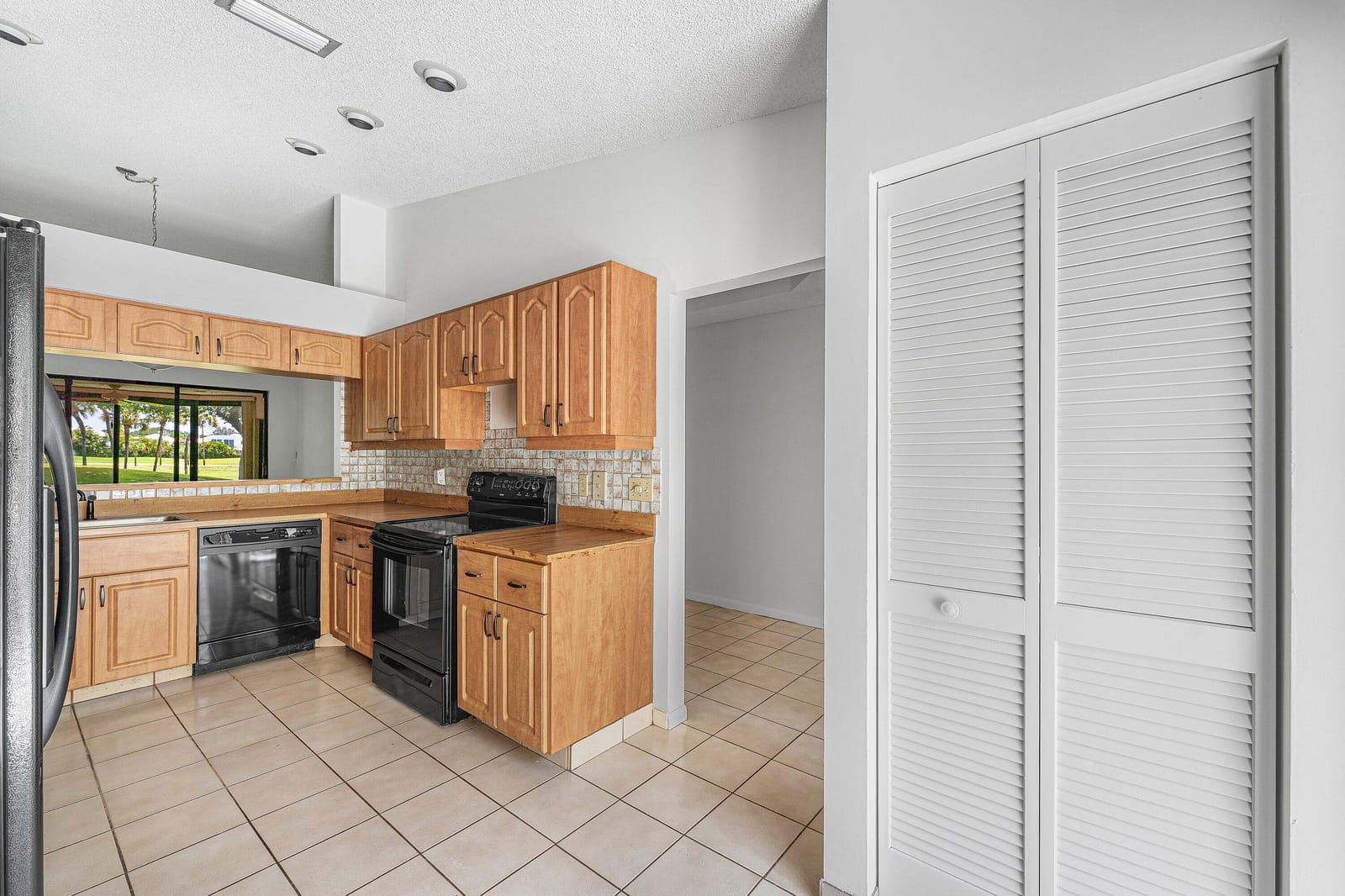 5272 Fairway Woods Drive 4112, Delray Beach, FL 33484 photo 10