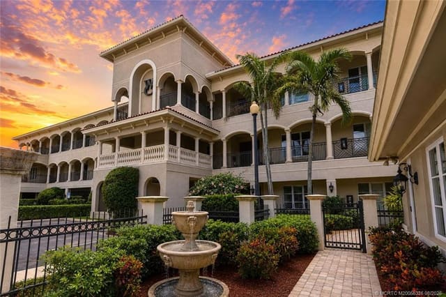 952 SE Willoughby Trace, Willoughby Crescent, Stuart, FL