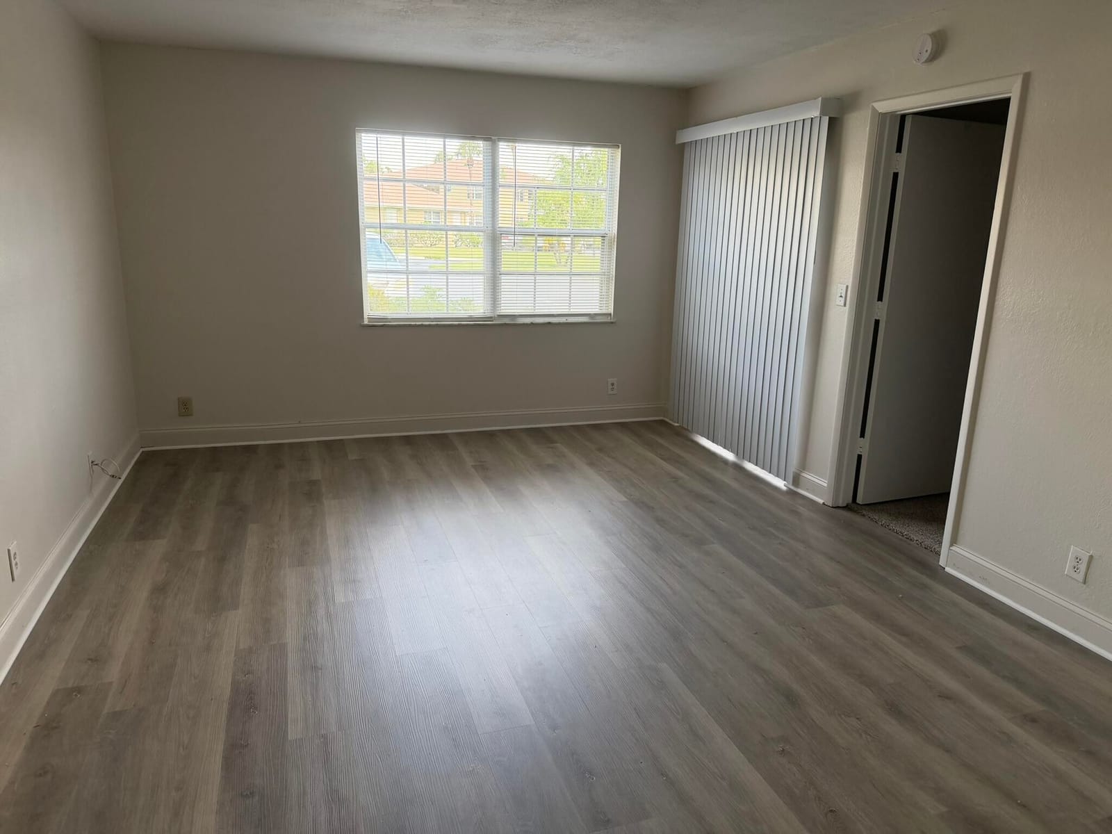 1546 SE ROYAL GREEN Circle 102, Port St. Lucie, FL 34952 photo 3