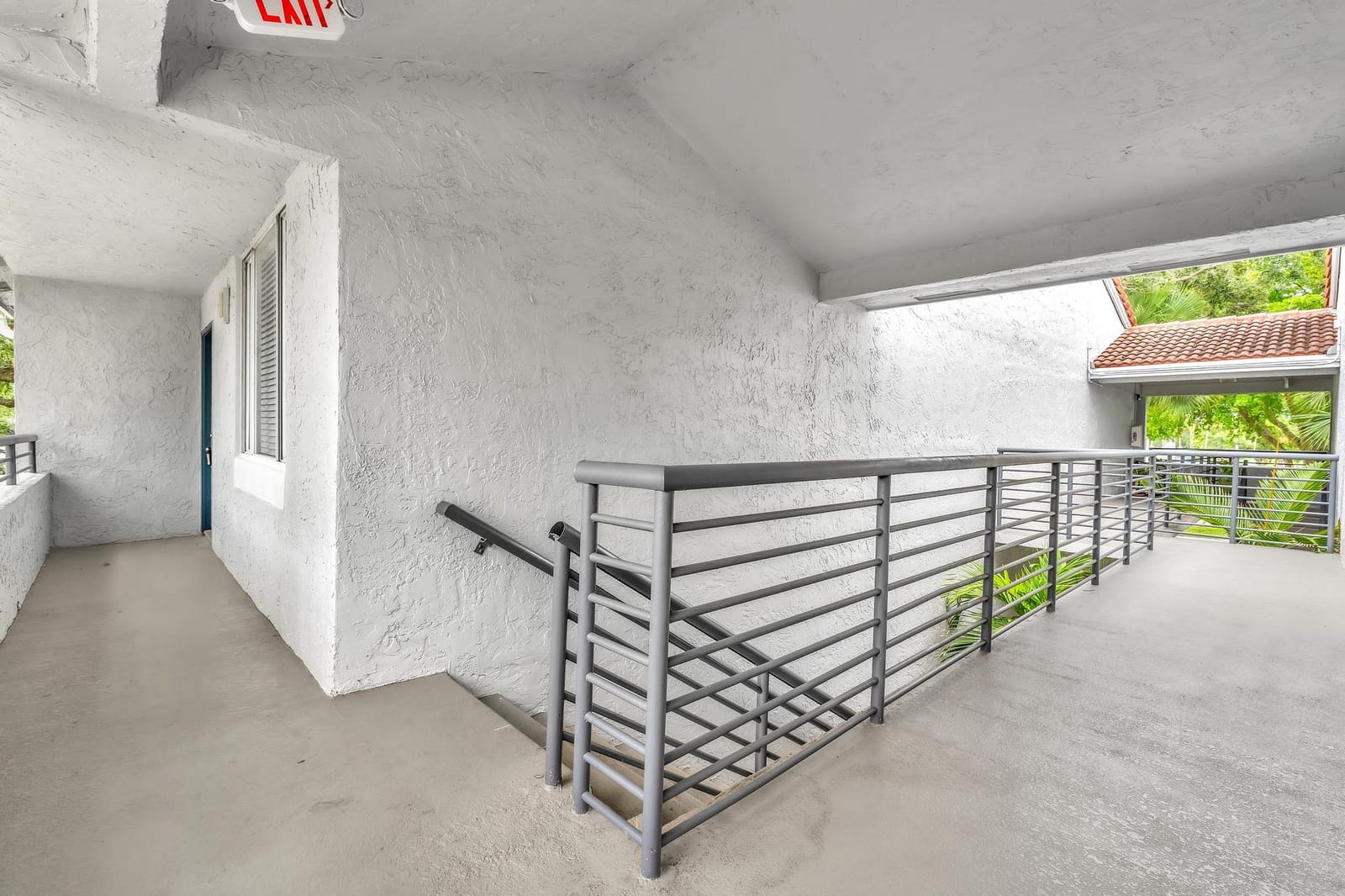 601 LYONS Road 7201 — photo 5