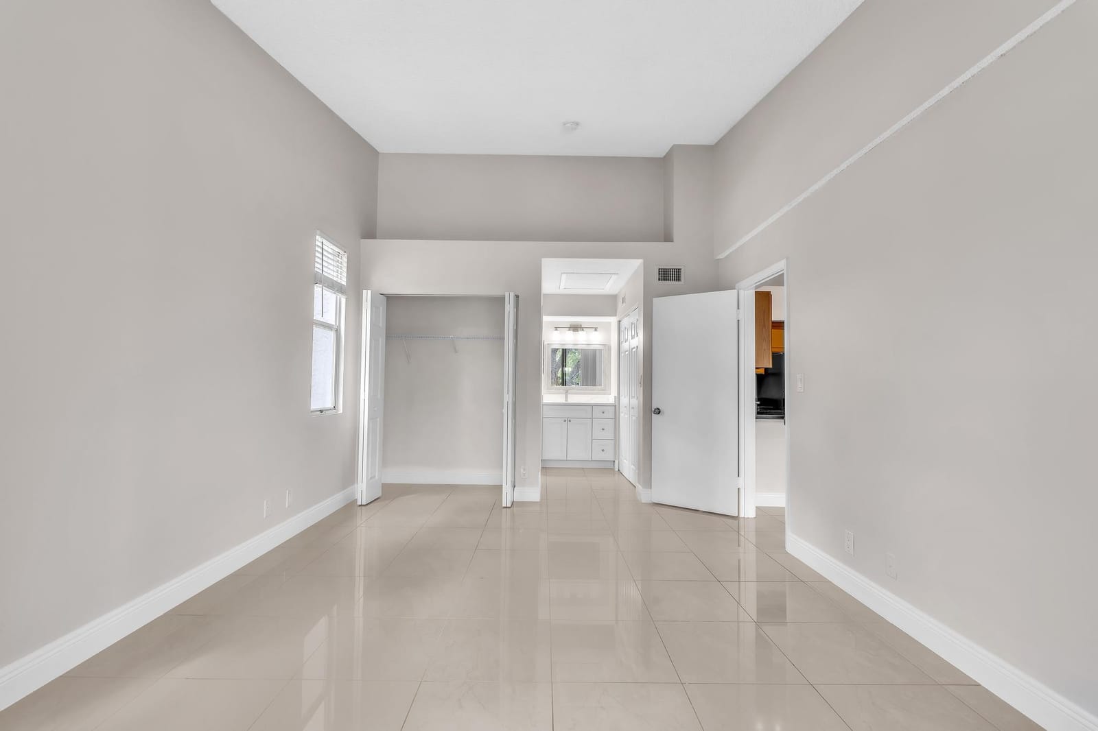 601 LYONS Road 7201 — photo 11