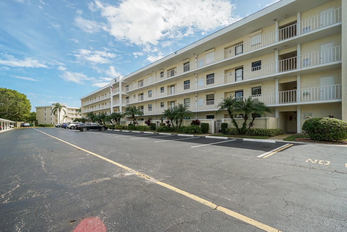 300 N Hwy A1A F-306 — photo 1