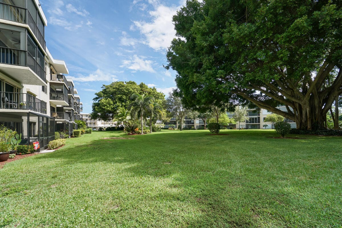 300 N Hwy A1A F-306, Jupiter, FL 33477 photo 18