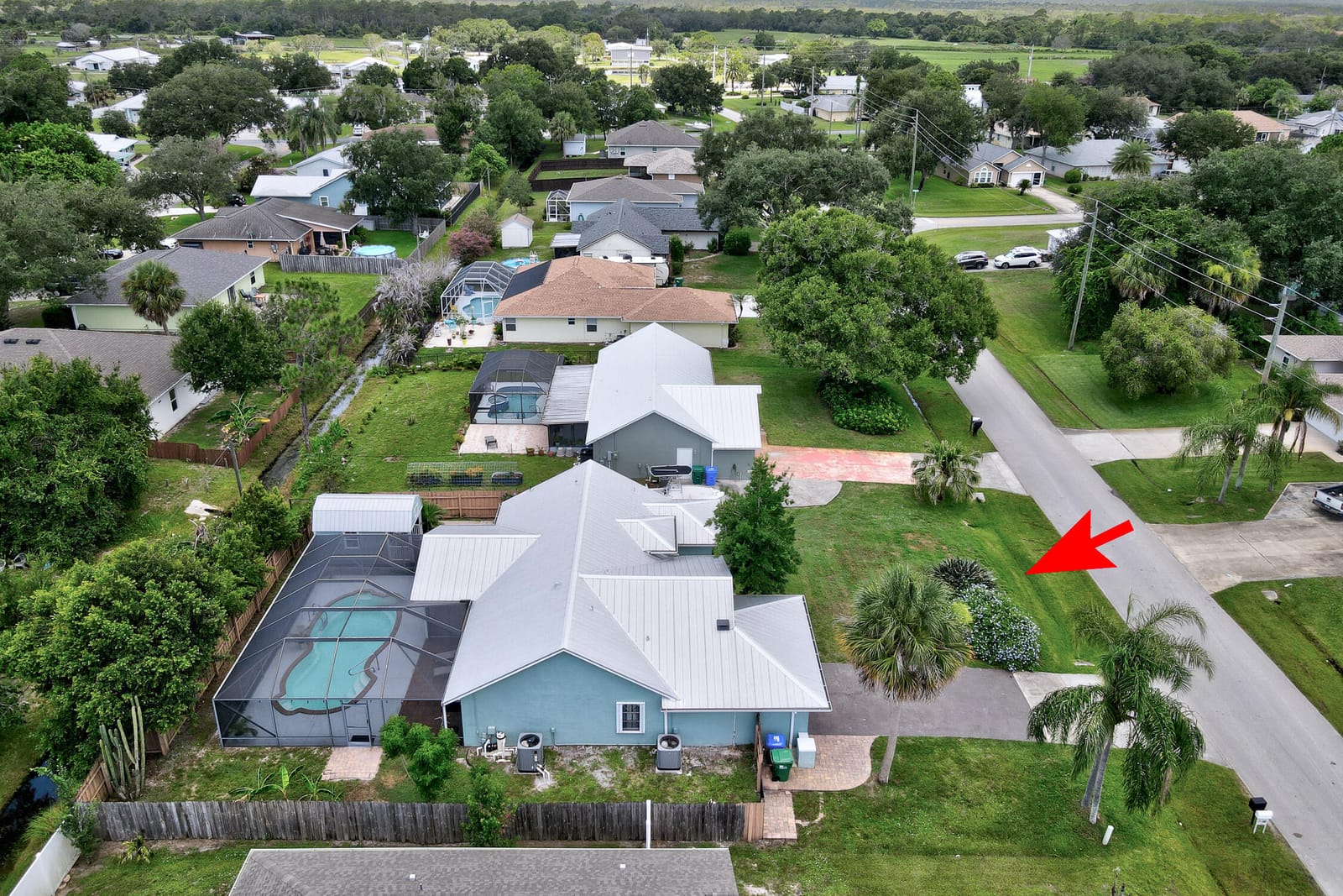 843 Vocelle Avenue, Sebastian, FL 32958 photo 3