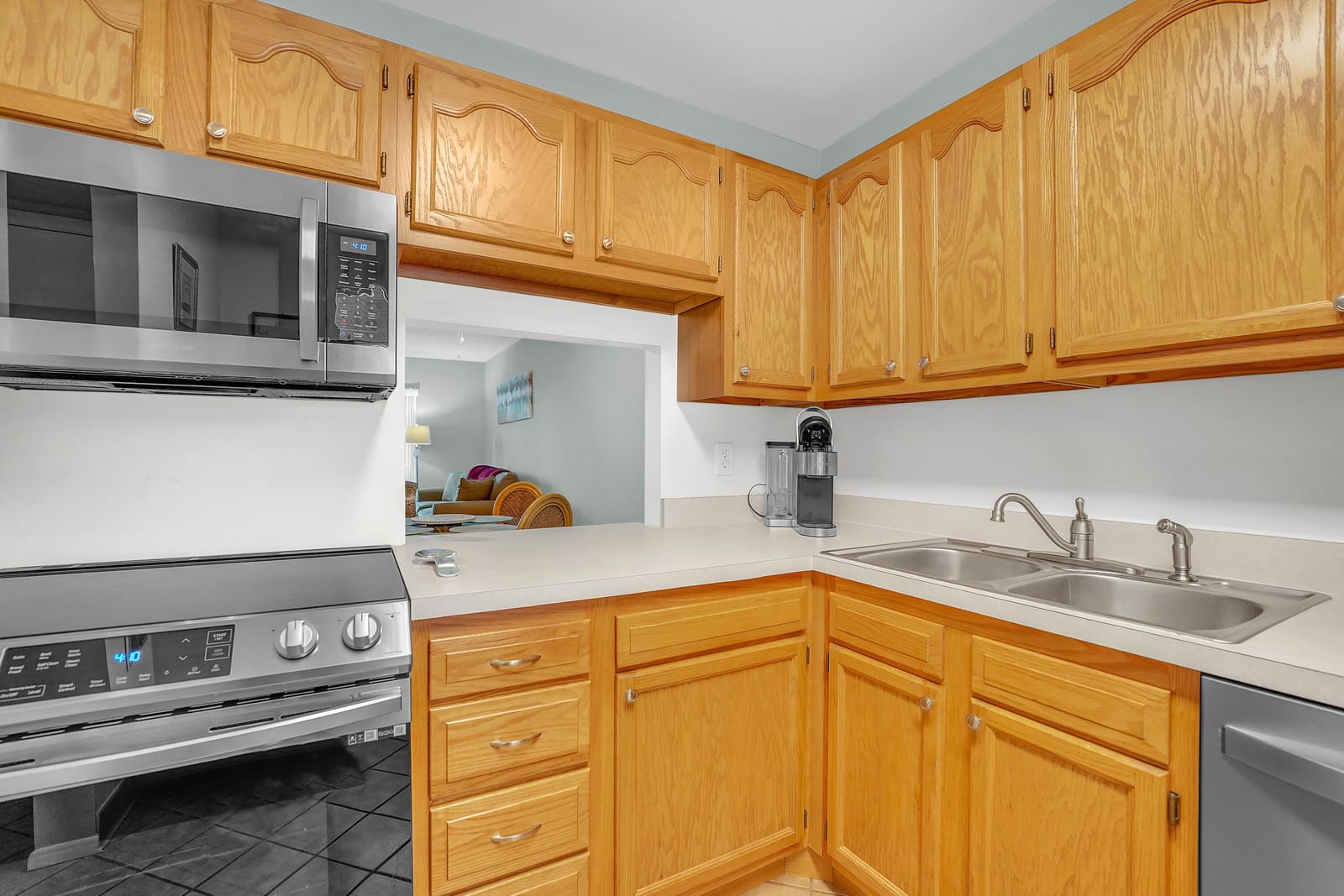 210 Lake Evelyn Drive — photo 4