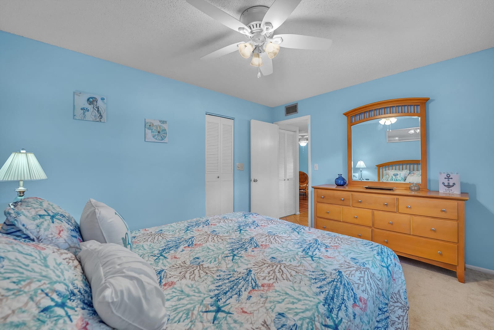 210 Lake Evelyn Drive — photo 9
