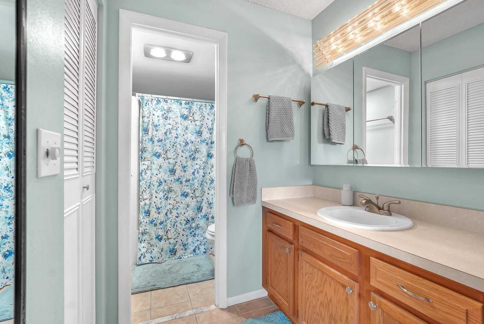 210 Lake Evelyn Drive — photo 10