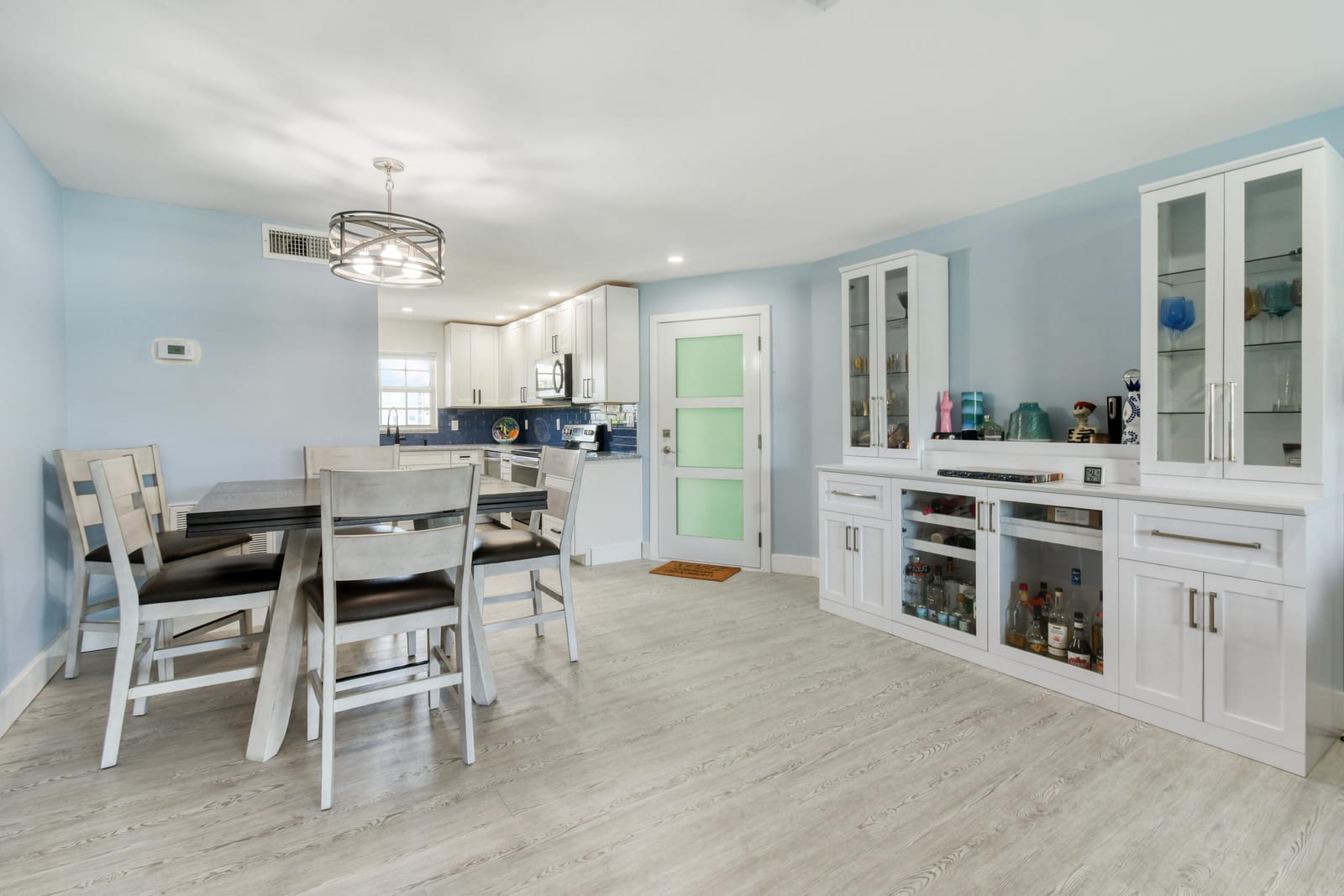 117 Lehane Terrace 211 — photo 11