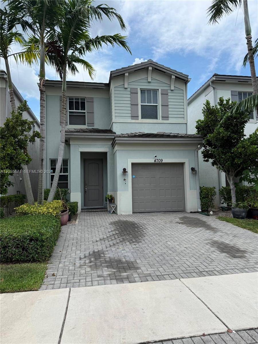 Pending home at 4709 NW 48th Terrace, Tamarac, FL 33319
