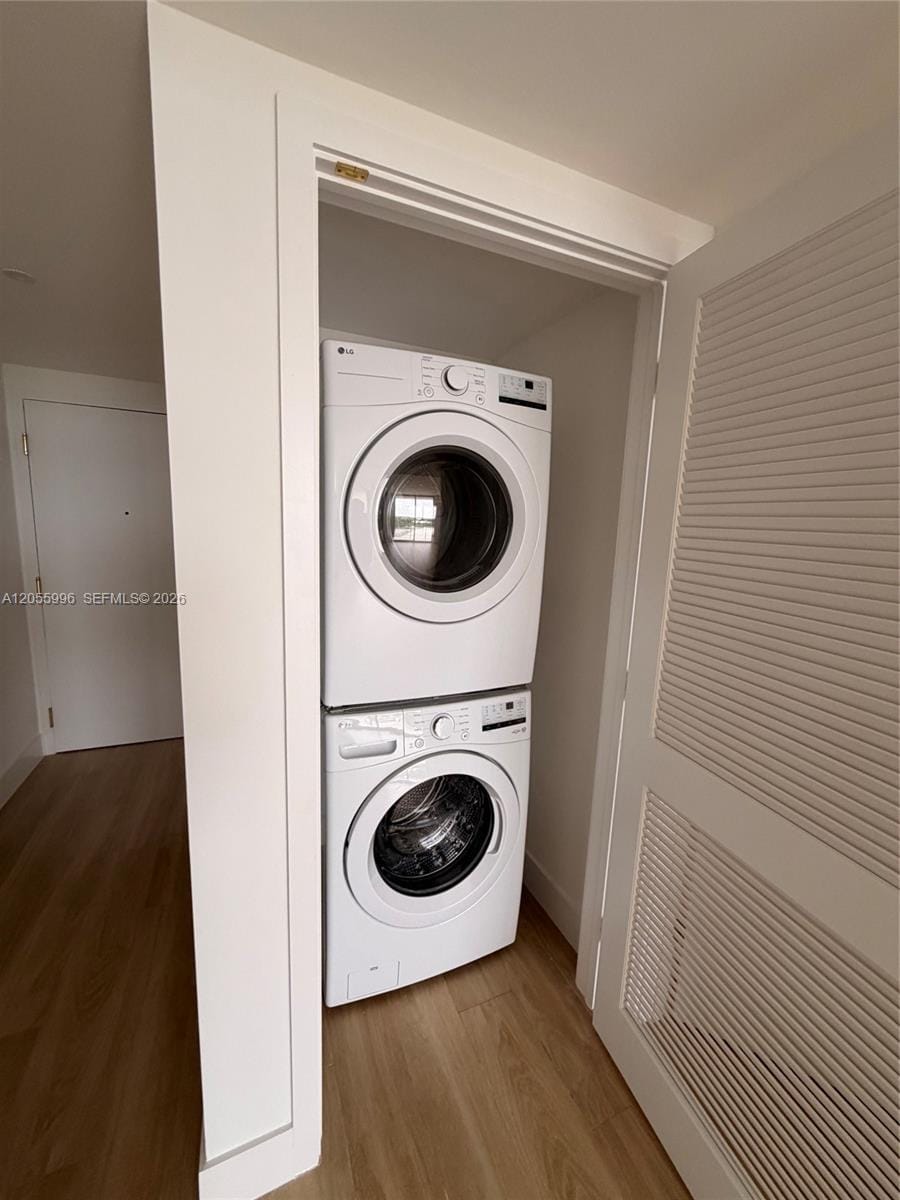 90 NE 32 Street 823 — photo 9