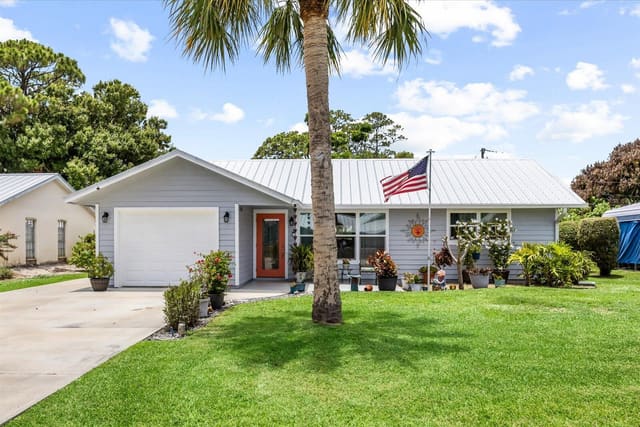 215 19th Avenue, Vero Beach, FL 32962