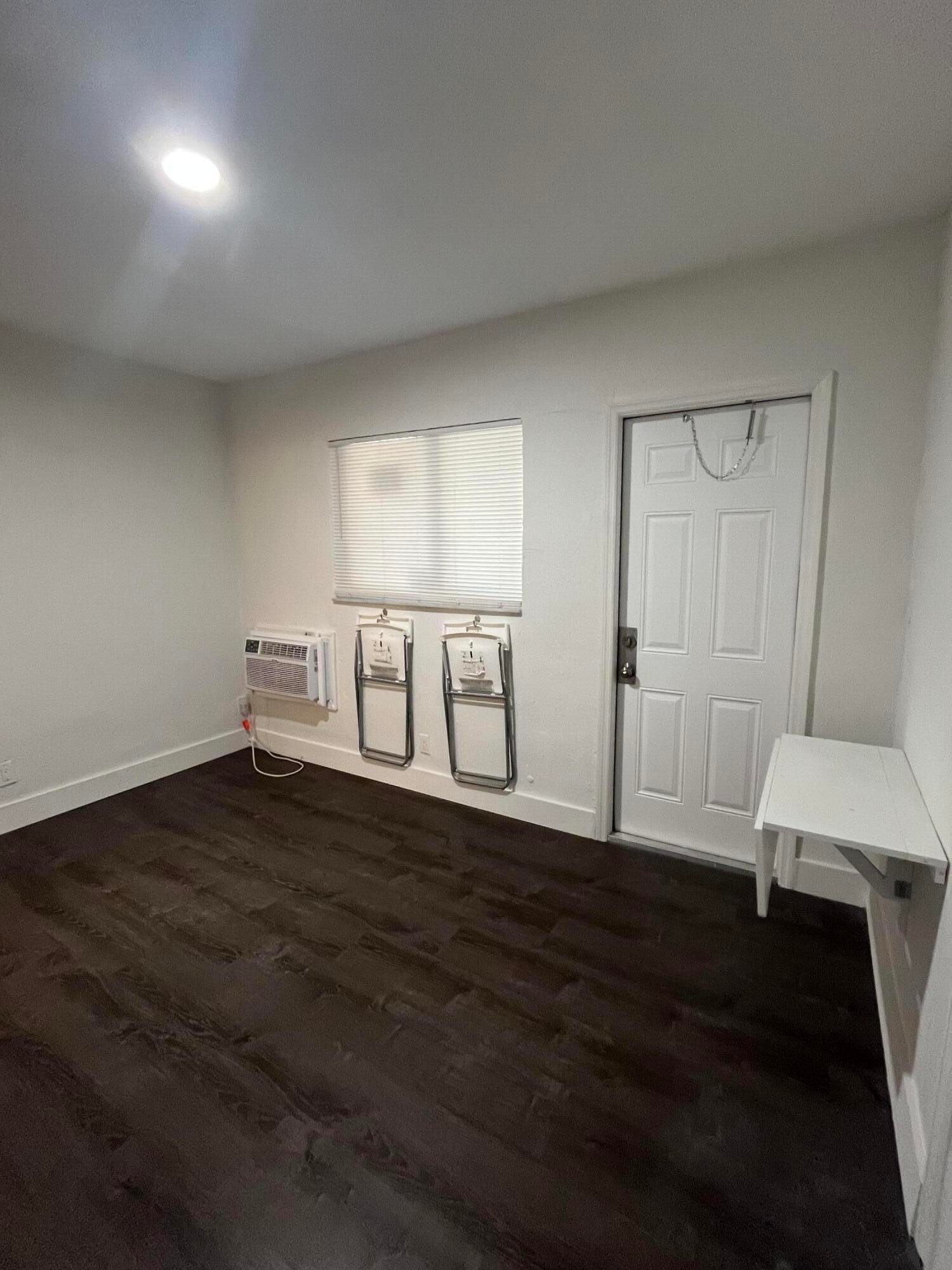 2300 NW 6th Street 4 — photo 1