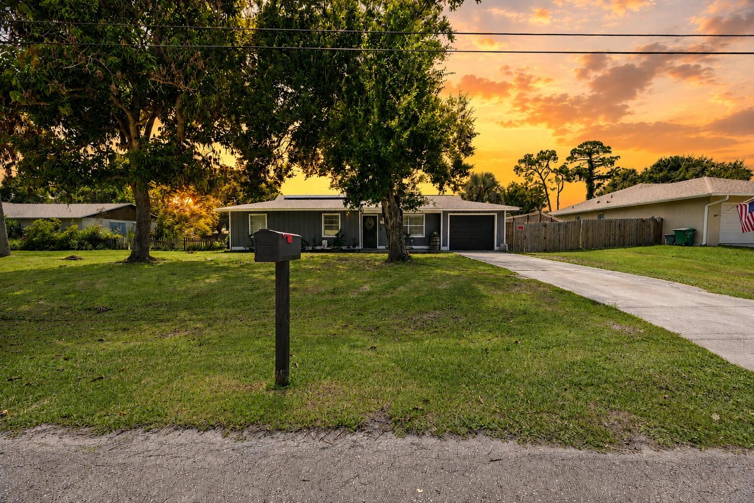 4703 Myrtle Drive — photo 1