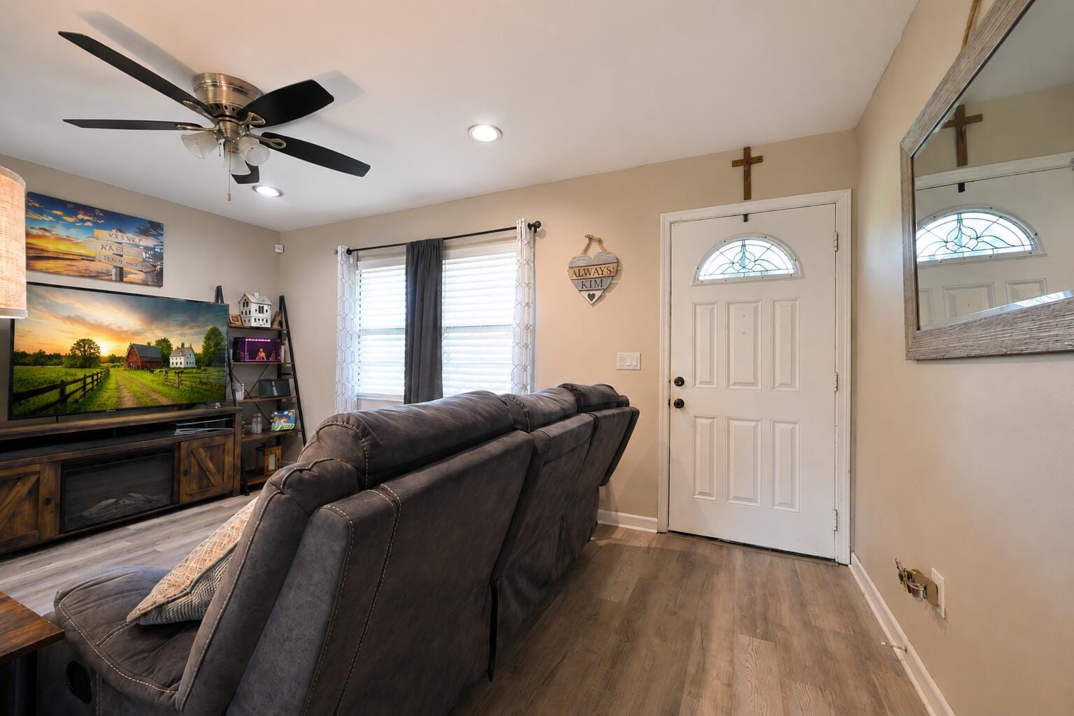 4703 Myrtle Drive — photo 9