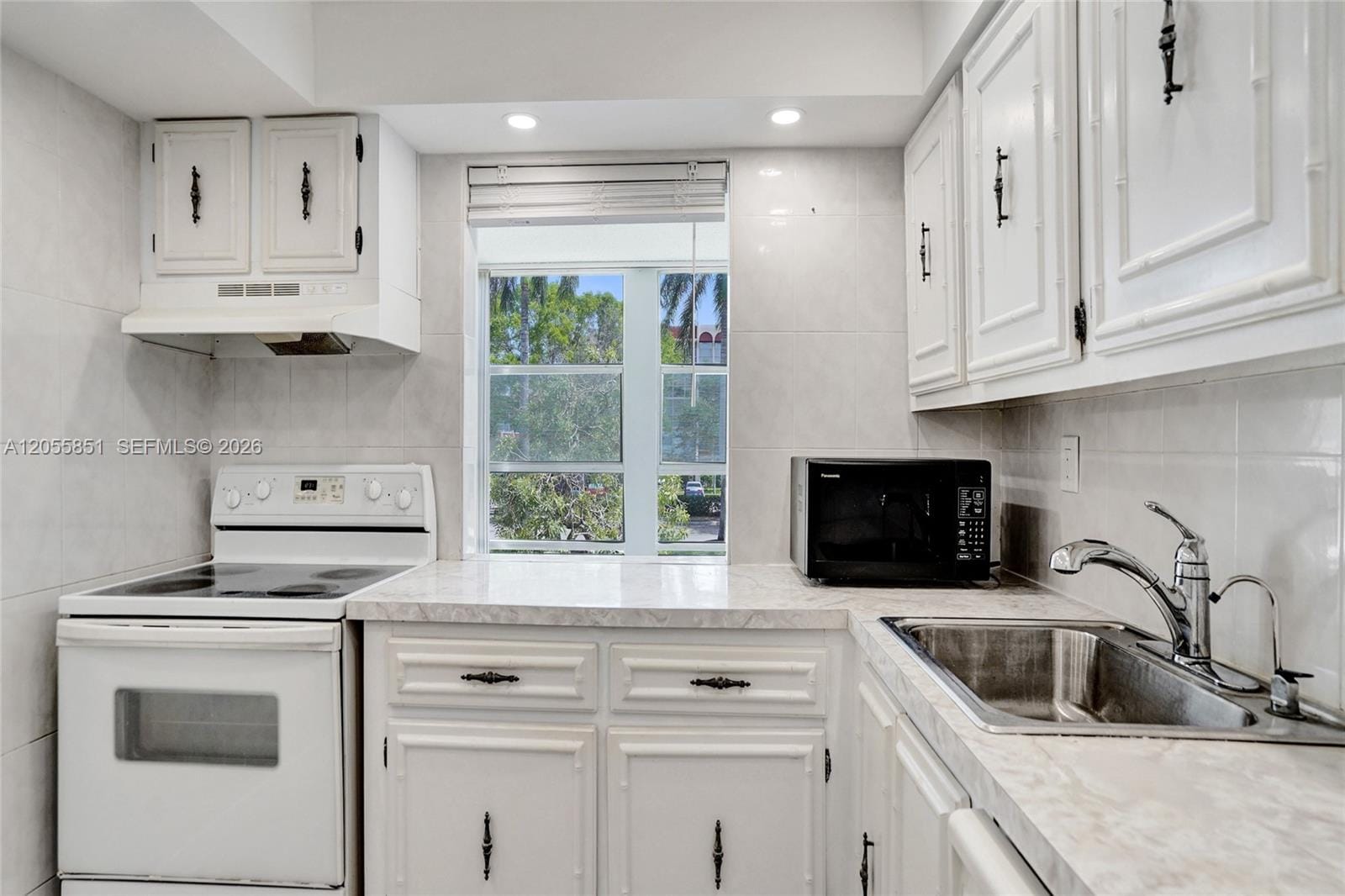 2000 Atlantic Shores Boulevard 207 — photo 10