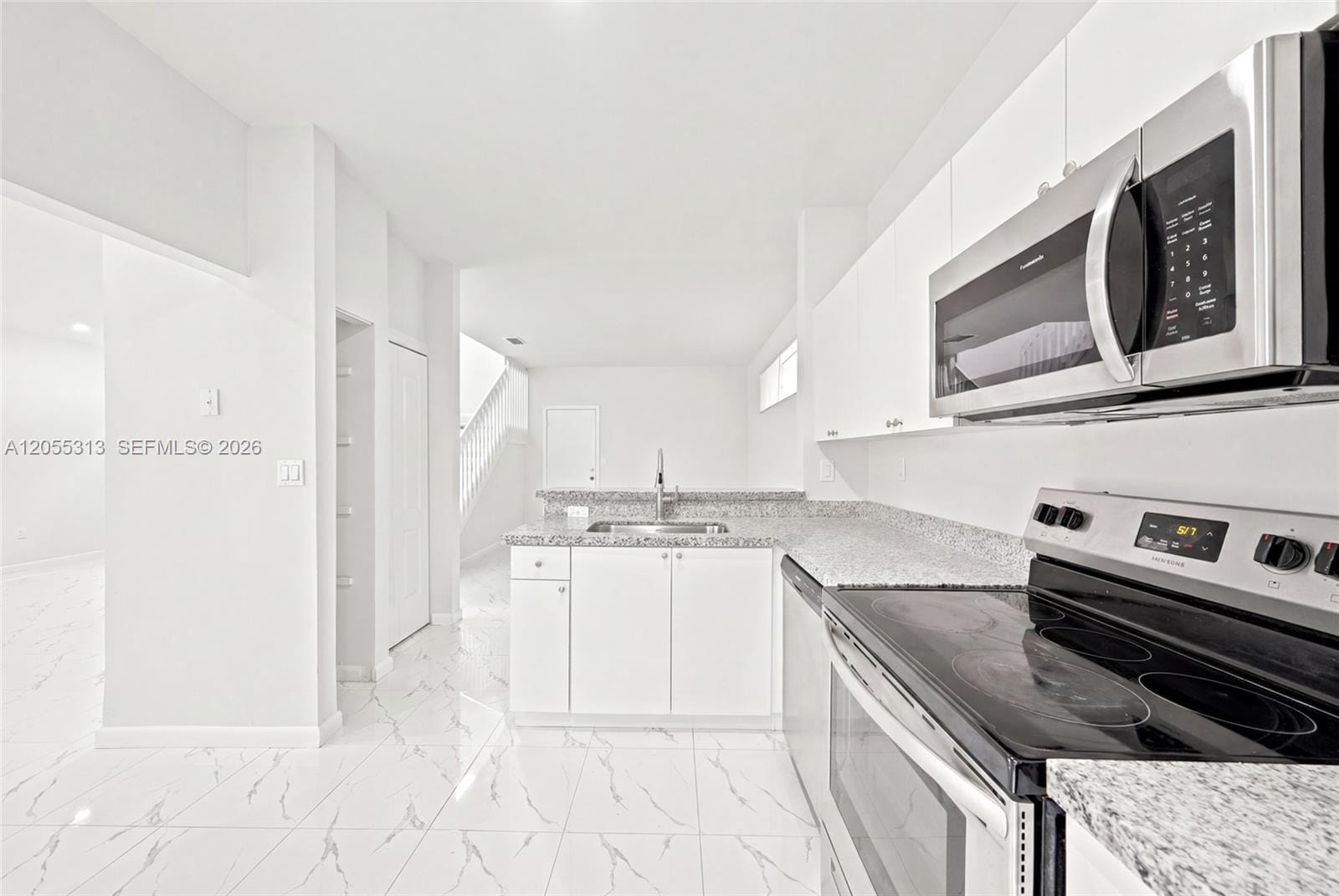 8684 NW 1st Street 0, Miami, FL 33126 photo 16