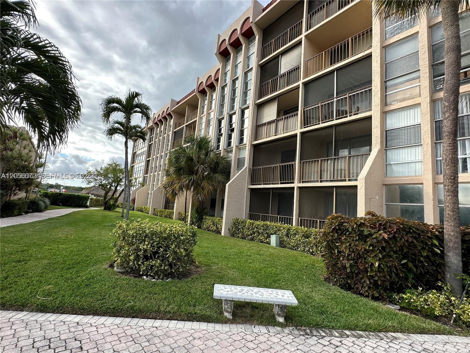 2000 Atlantic Shores Boulevard 404 — photo 7