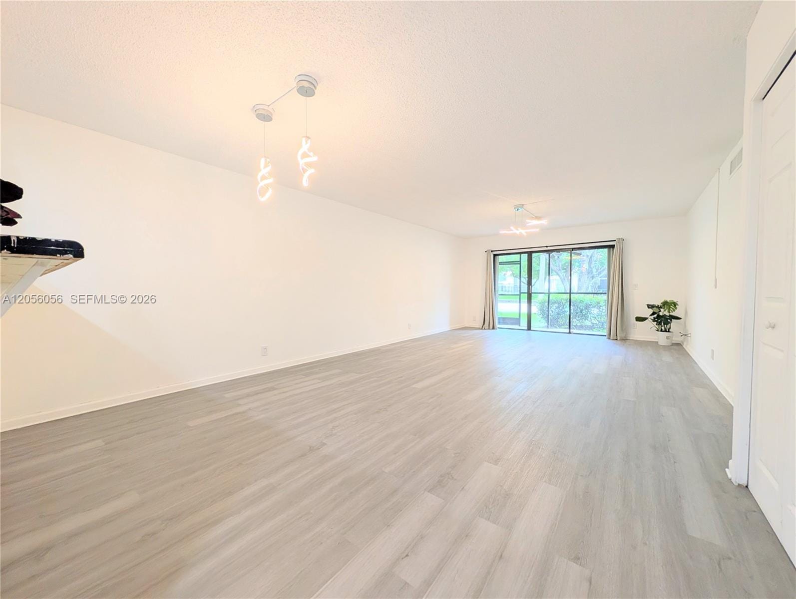310 Lakeview Drive 105, Weston, FL 33326 photo 15