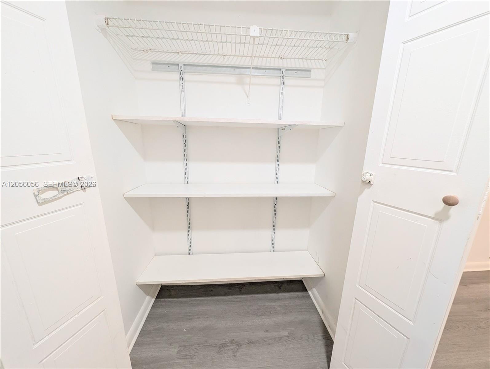310 Lakeview Drive 105, Weston, FL 33326 photo 21