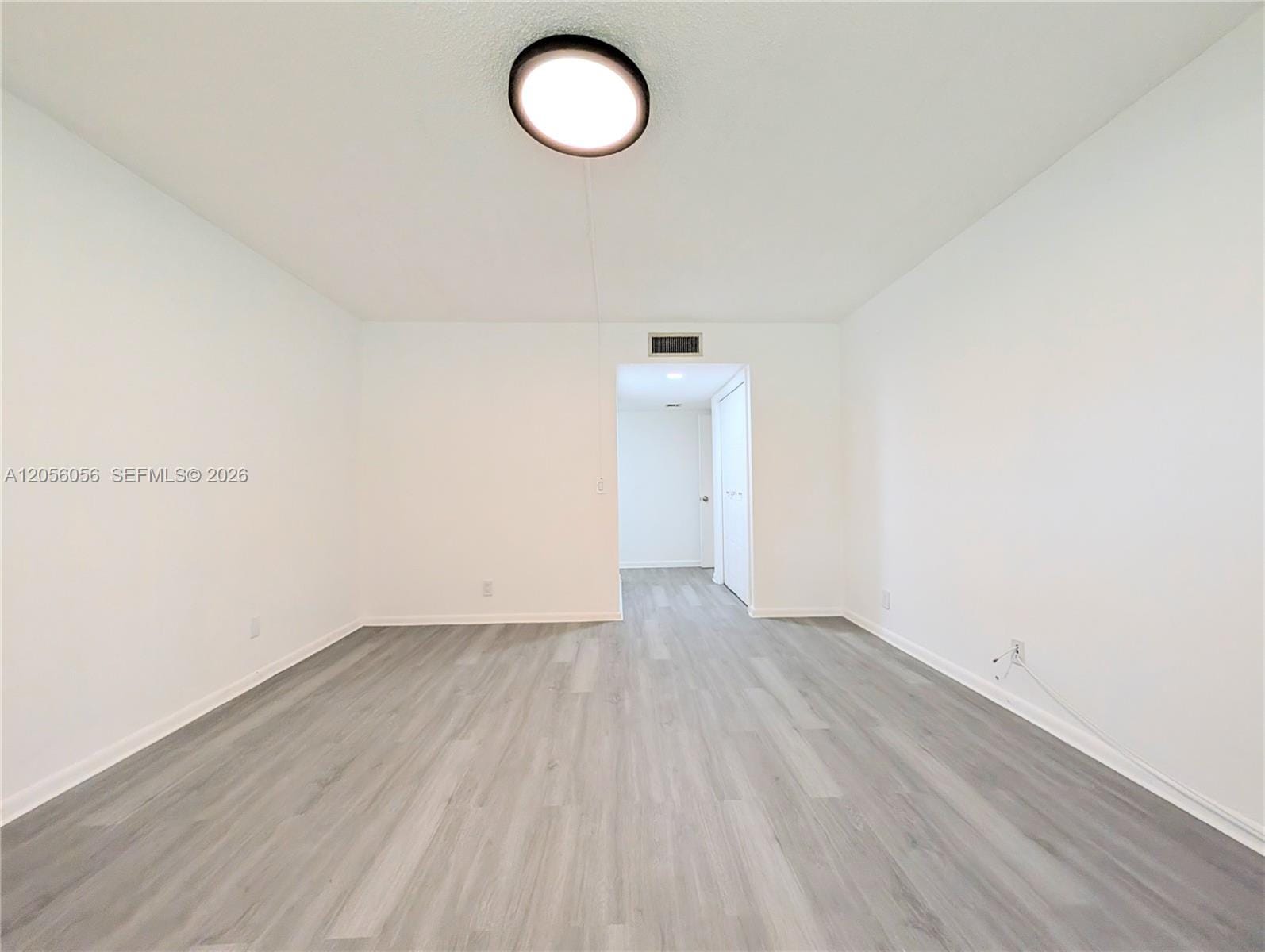 310 Lakeview Drive 105, Weston, FL 33326 photo 23