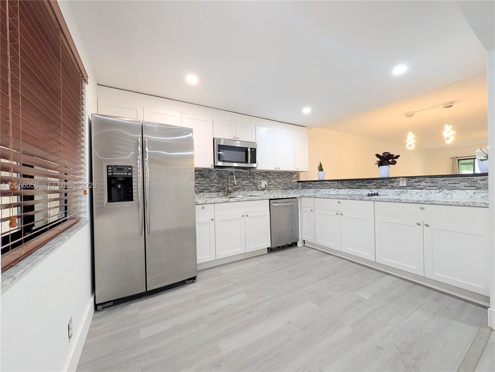 310 Lakeview Drive 105 — photo 4