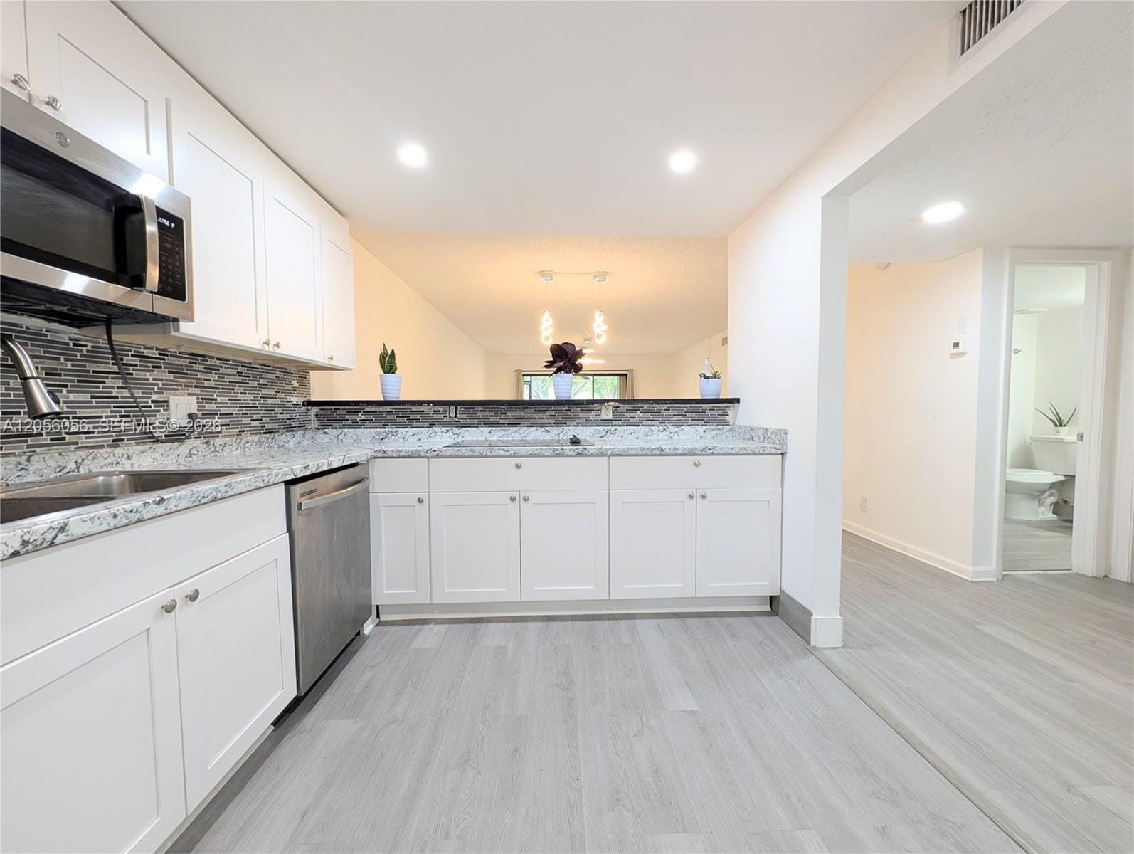 310 Lakeview Drive 105 — photo 6
