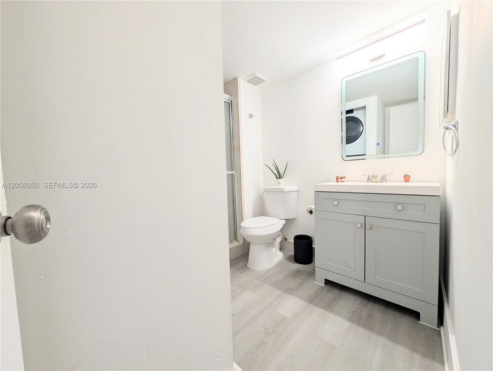 310 Lakeview Drive 105 — photo 8